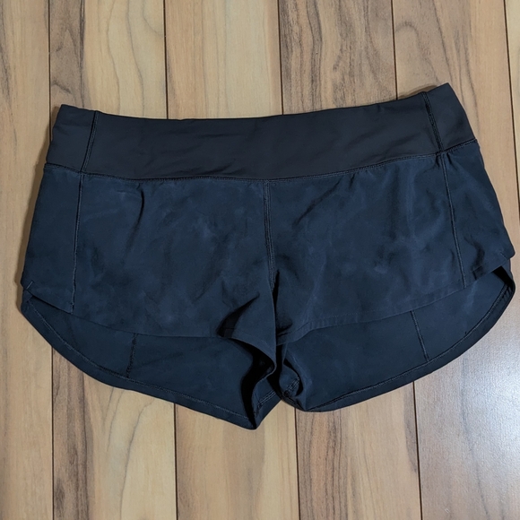 EUC! Lululemon Speed Up Shorts In Dark Gray Size 8 - Picture 1 of 16